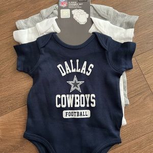 Dallas cowboys 3-6 month baby bodysuit